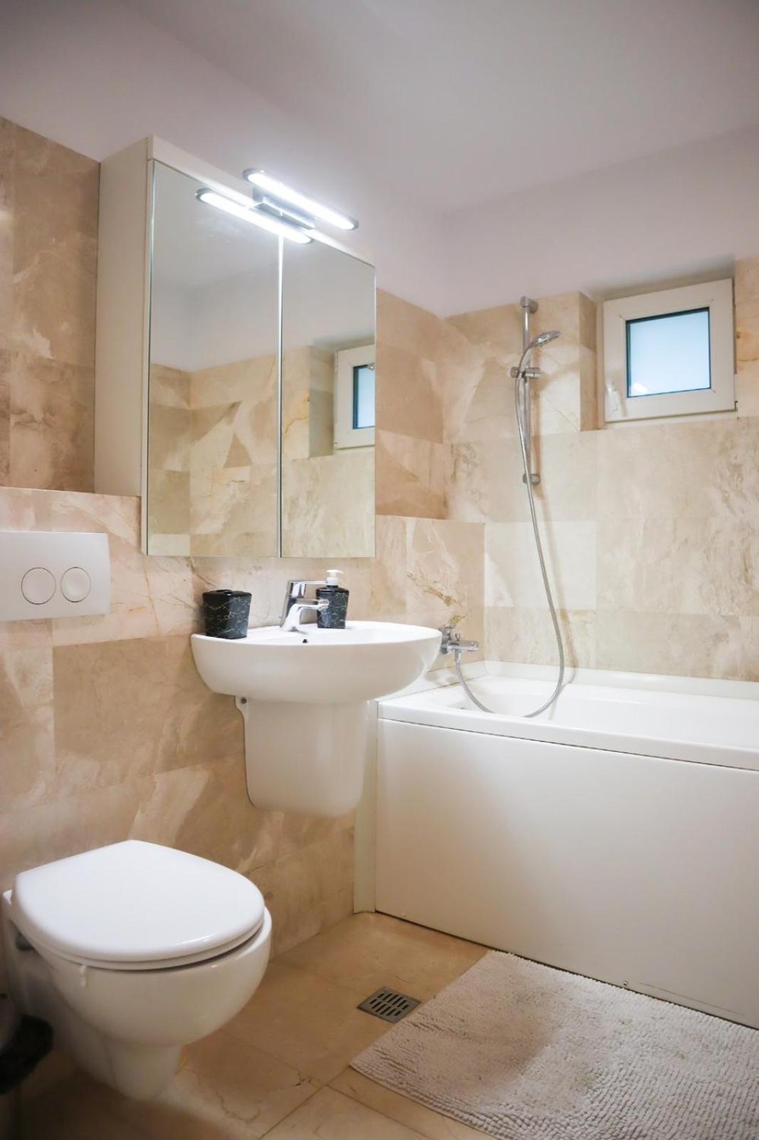 בוקרשט Central Apartament Bulevardul Decebal מראה חיצוני תמונה